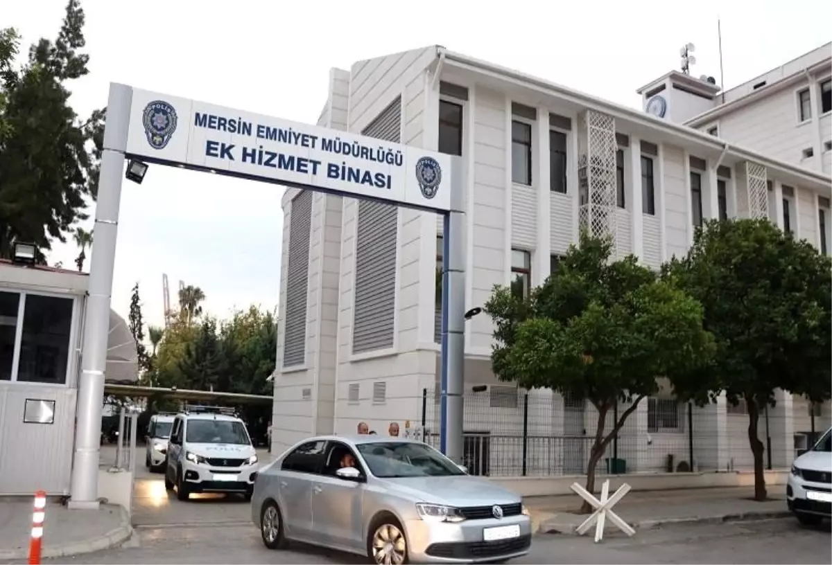 FETÖ'ye Finansman Sağlayan 10 Şüpheli Gözaltında