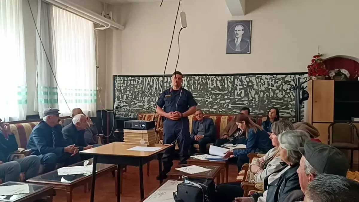 Pazaryeri'nde Muhtarlar için Eğitim Programı
