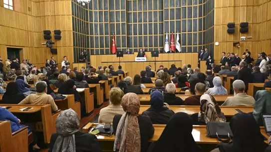 Yeni Yol Partisi'nden gençler ve tarım hakkında eleştiriler