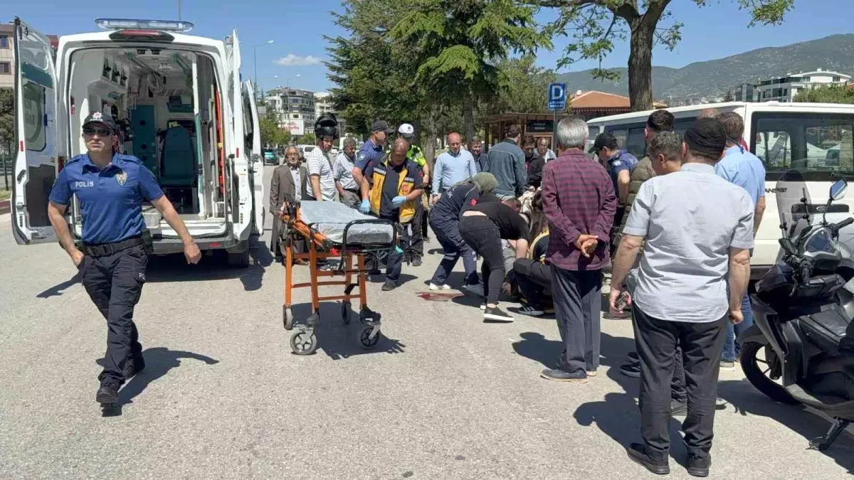 Tokat'ta Motosiklet Yayaya Çarptı
