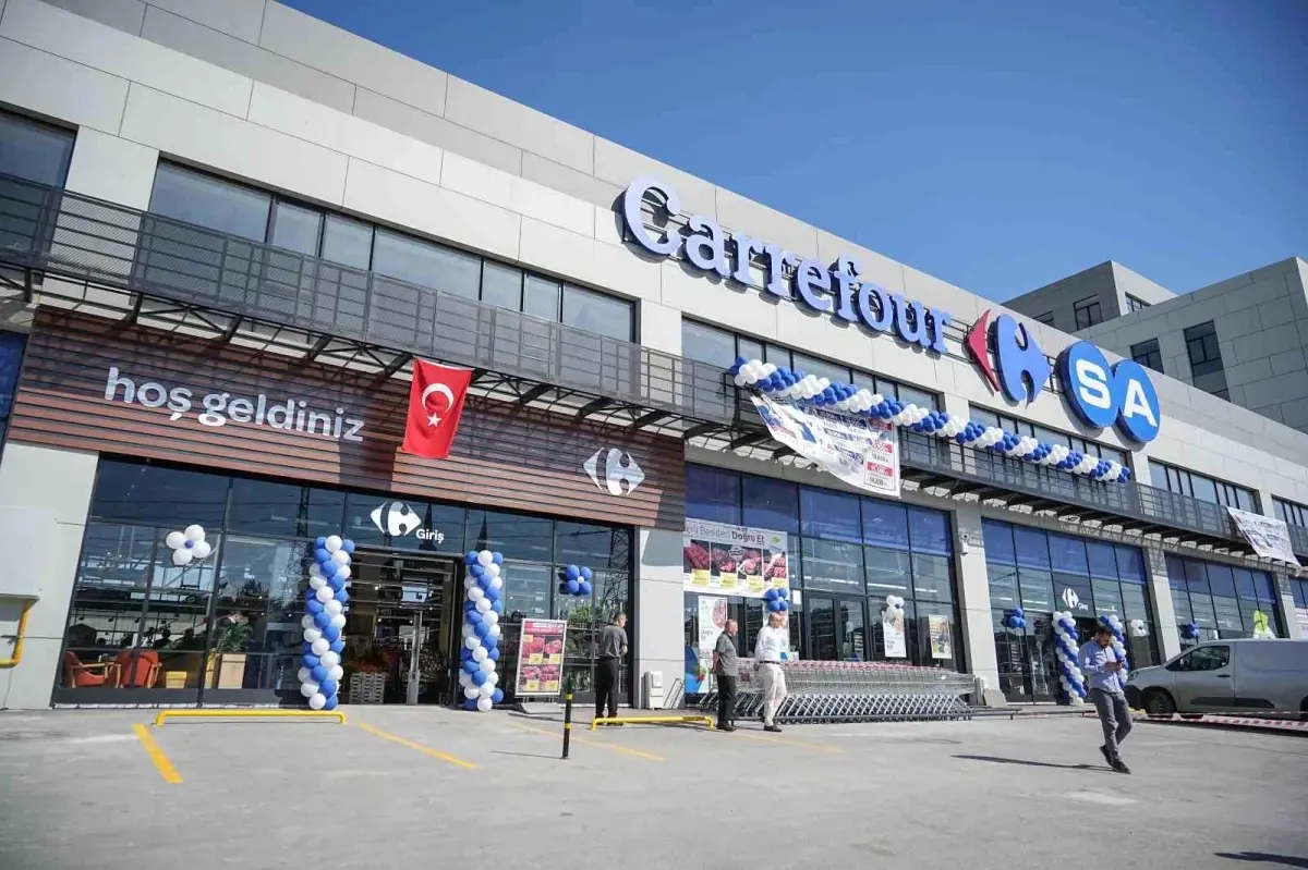 CarrefourSA Bursa'da Yeni Hiper Market Açtı