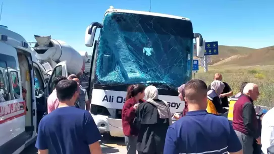 Kırıkkale'de Otobüs Kazası: 2 Yaralı