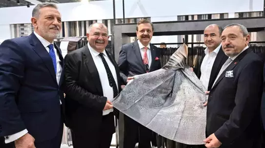 HOMETEX Fuarı'nda Yeni Ticaret Köprüleri Kuruluyor
