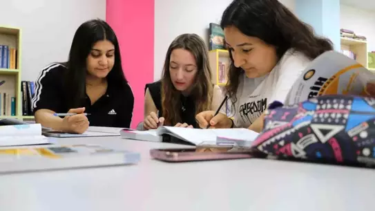 Diyarbakır'da Kızlar İçin Eğitim Projesi