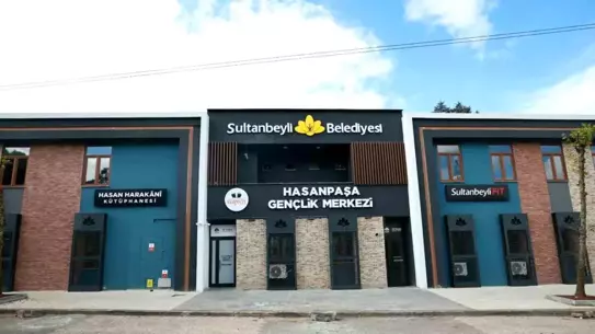 Sultanbeyli'de Yeni Gençlik Merkezi Hizmete Açıldı