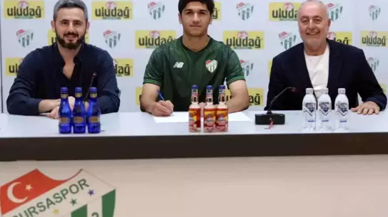 Bursaspor'dan Ensar Duman'a Profesyonel Sözleşme