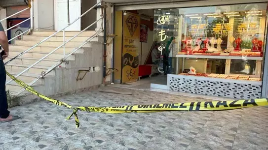 Hatay'da Kuyumcuya Silahlı Saldırı