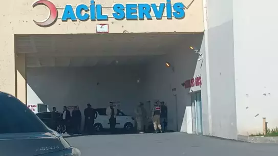 Bitlis'te Polis Aracı Takla Attı