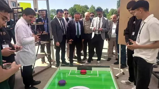 Çaycuma'da Gençlik Haftası Etkinlikleri: Öğrencilerin Başarıları Sergilendi