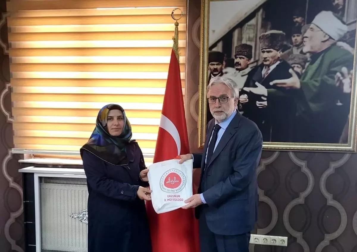 Erzurum'da Kadın Din Görevlileri Yarıştı