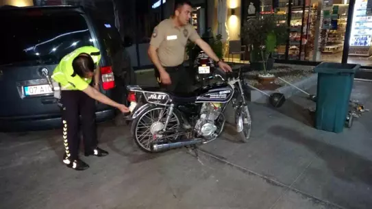 Manavgat'ta Abartılı Egzozlu Motosikletler Ceza Aldı