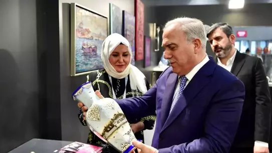 Fatih Belediyesi ArtContact İstanbul Fuarı'nda 'Tarihi Yarımadanın Yansımaları' Koleksiyonu ile Yer Aldı