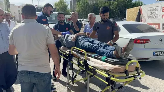 Yaya Motosikletin Çarpması Sonucu Yaralandı