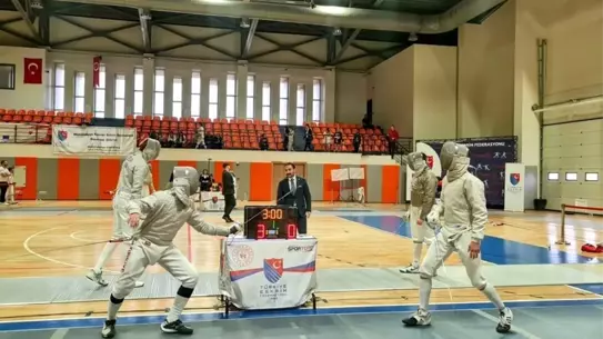 Kastamonu'da Kılıç Açık Turnuvası Yapıldı