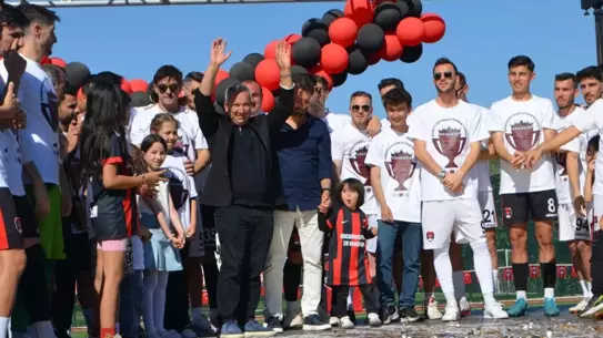 3. Lig'e yükselen Denizli İdmanyurdu'ndan şok karar! Ligden çekilip kulübü satıyorlar