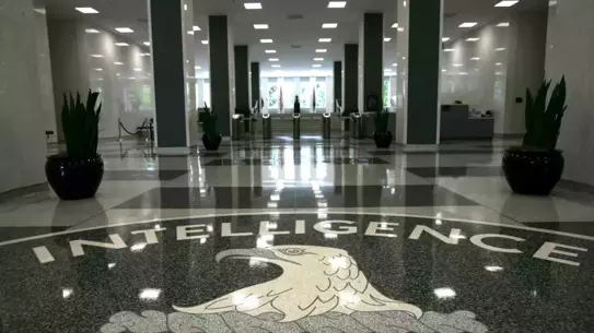 CIA Önünde Ateş Açıldı