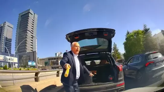 Trafik Tartışması Beyzbol Sopası ile Bitti