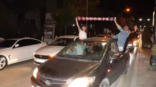 Vanspor, Elazığspor'u 4-1 ile Geçti