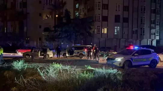 Erdek'te Genç Kız Bıçaklanarak Öldürüldü