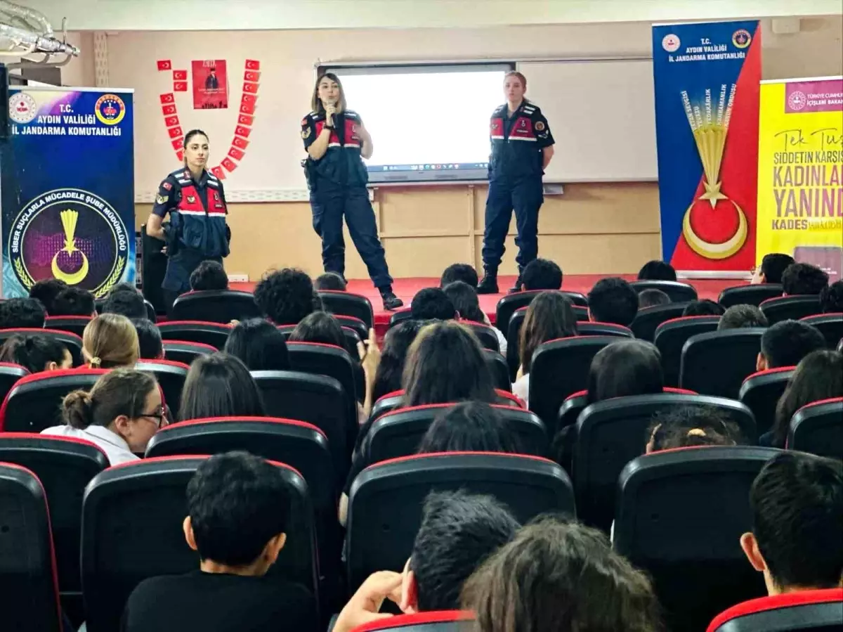 Didim'de Öğrencilere Siber Zorbalık Eğitimi