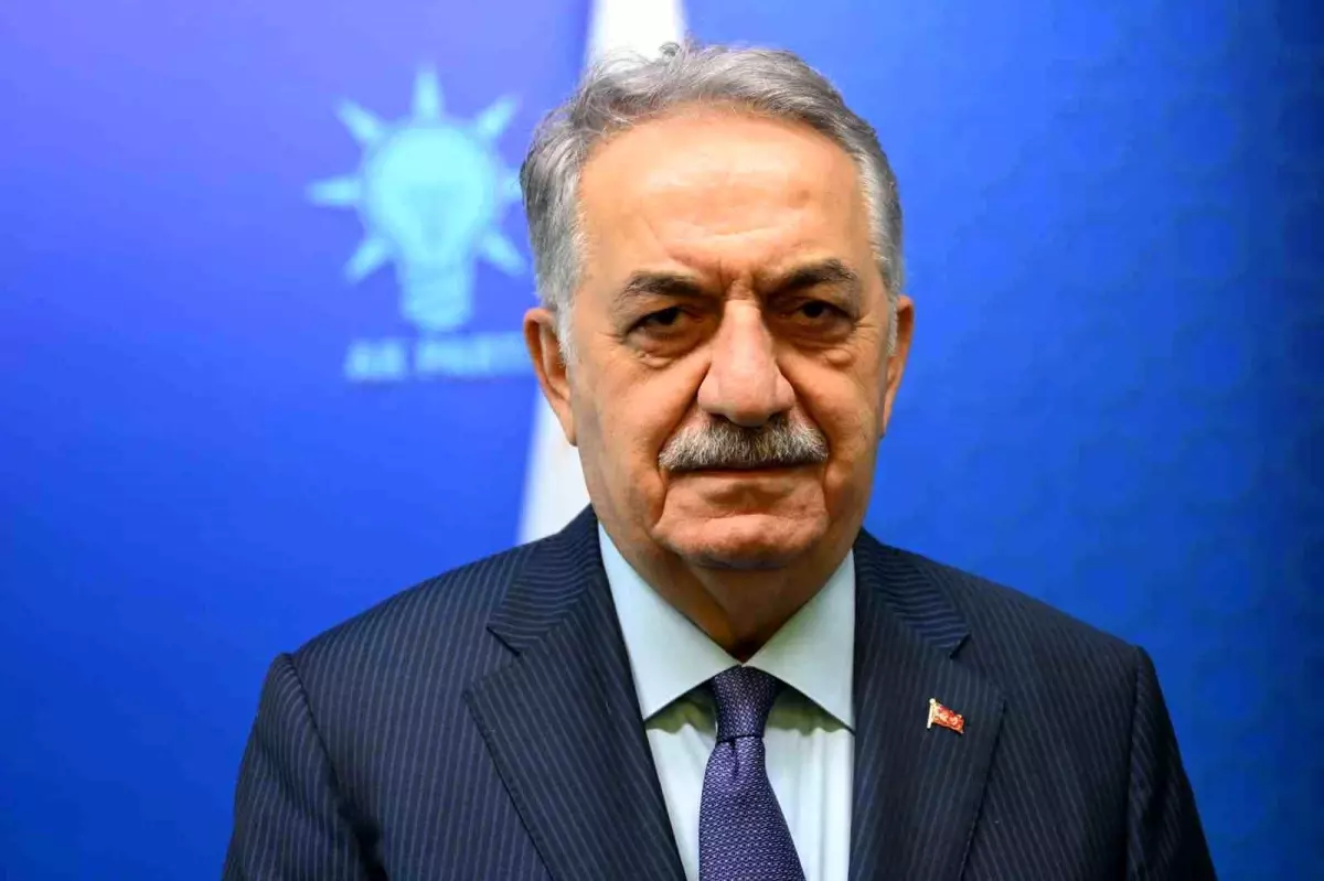 Yeni Anayasa Çalıştayı Başladı