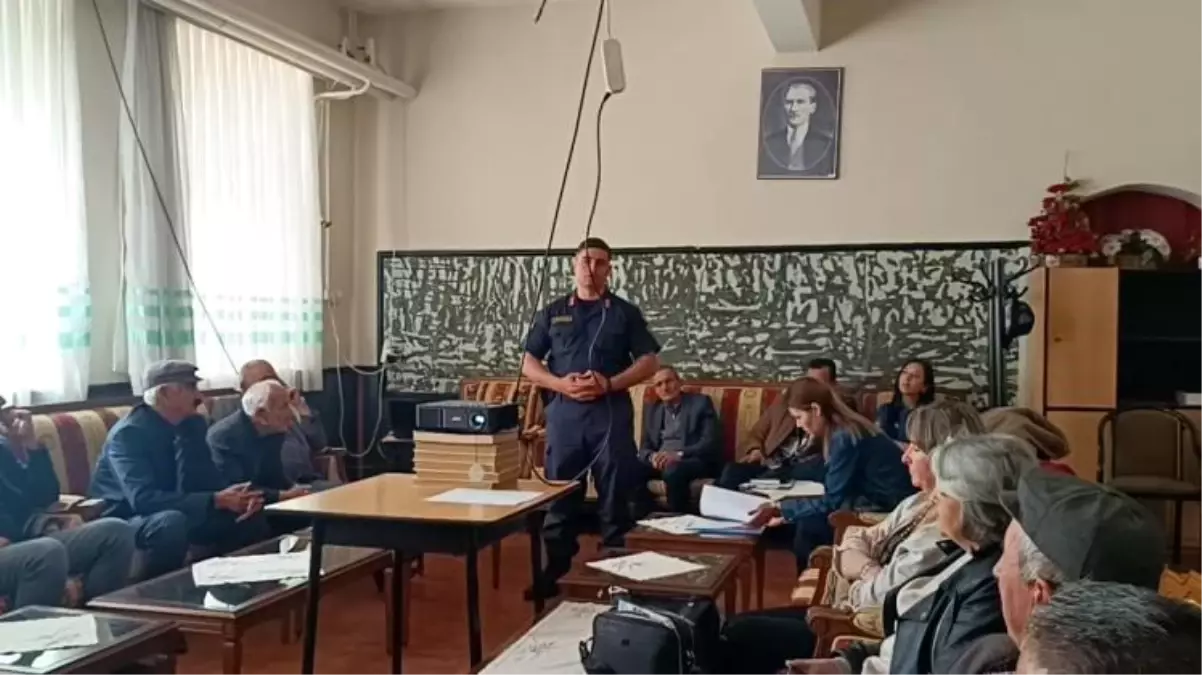 Pazaryeri'nde Muhtarlara Hizmet İçi Eğitim