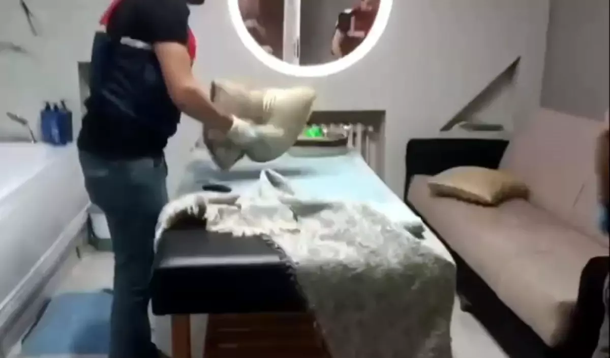 Edirne'de Fuhuş Operasyonu: 7 Gözaltı, 11 Kadın Kurtarıldı