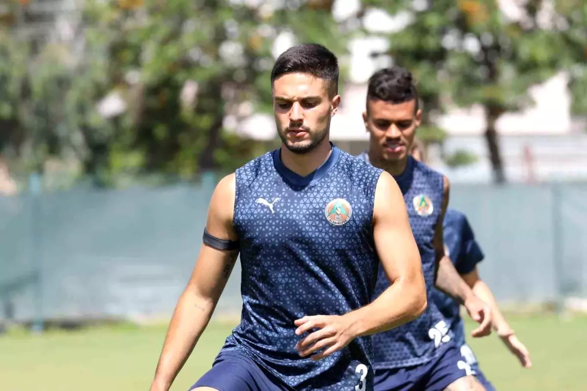 Alanyaspor Konyaspor Maçına Hazırlanıyor