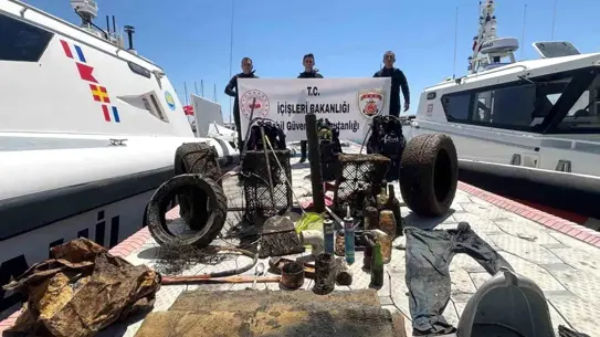 Küçükkuyu'da Deniz Dibi Temizliği