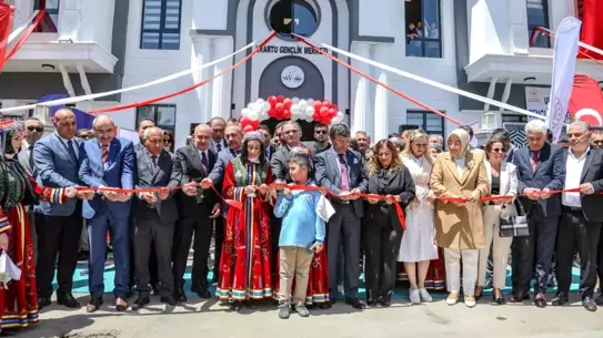 Van'da Yeni Gençlik Merkezleri Açıldı