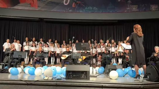 TRT Erzurum Çocuk Korosu'ndan Etkileyici Konser