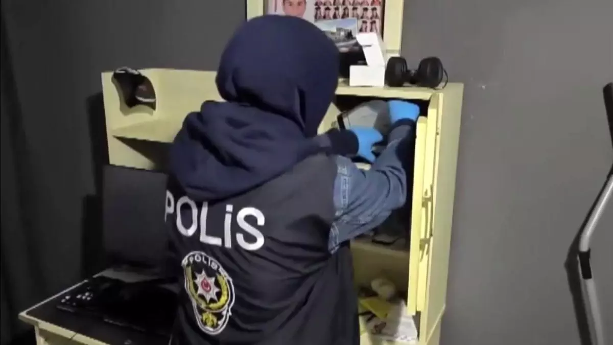 Siber Dolandırıcılık Operasyonu: 3 Tutuklama