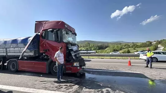 Bolu'da Zincirleme Trafik Kazası: 2 Yaralı