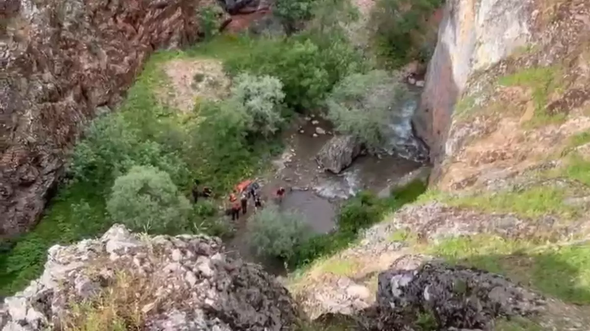 Tunceli'de Uçurumdan Düşen Adam Hayatını Kaybetti