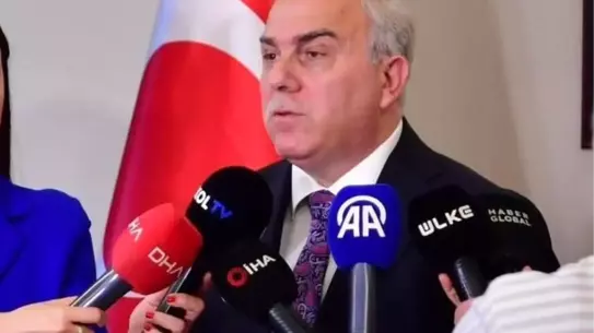Fatih Belediye Başkanı'ndan Özgür Özel'e Tepki: "Elinizde Ne Varsa Hemen Açıklayın"