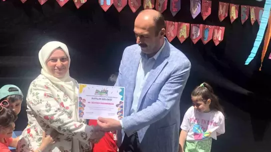 Minik Öğrencilerden Okuma Etkinliği