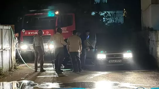 Adıyaman'da Park Halindeki Araç Yandı