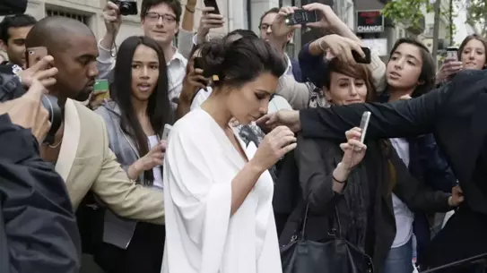 Kim Kardashian'ı kelepçeleyip soyan sanıklara hapis cezası