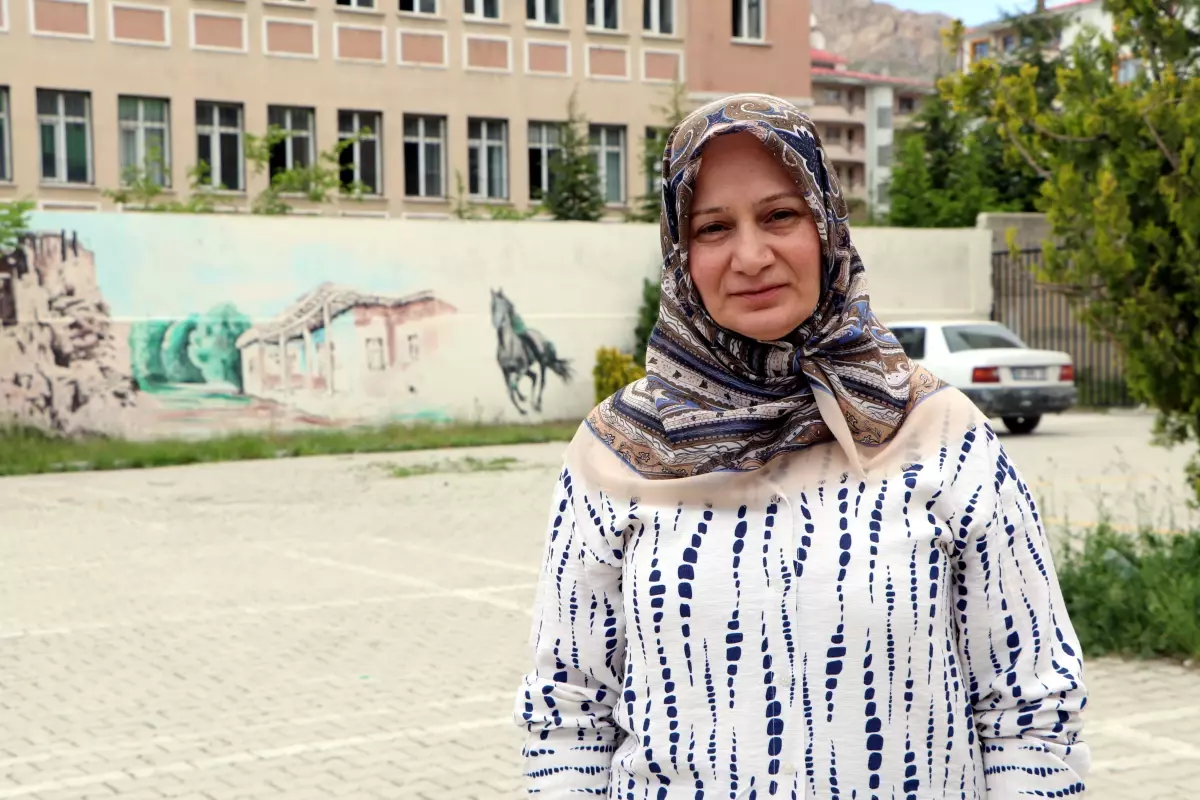 DMD Hastası Halil İbrahim Mezun Oldu