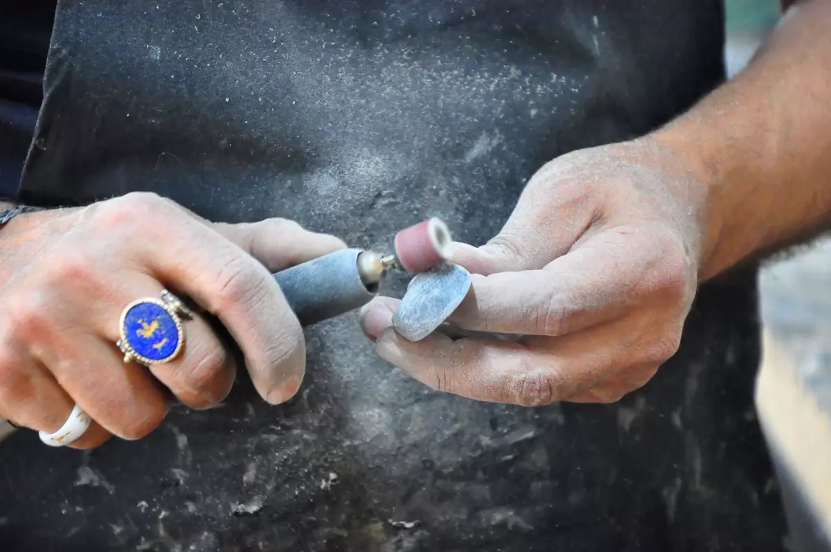 Kaymakamın Sanat Yolculuğu: Gelenekten Modernizme