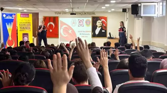 Jandarma Öğrencilere Güvenlik Eğitimi Verdi