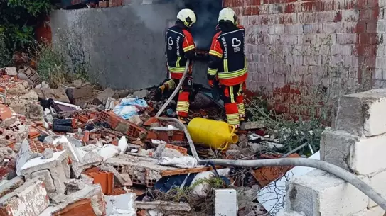 Burhaniye'de Ev Yangını