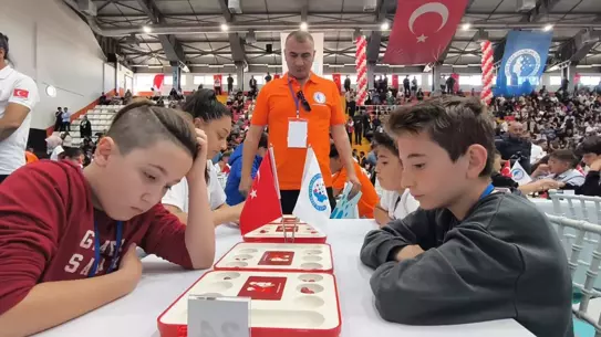 Kars'ta 7. Türkiye Akıl ve Zeka Oyunları Turnuvası Başladı