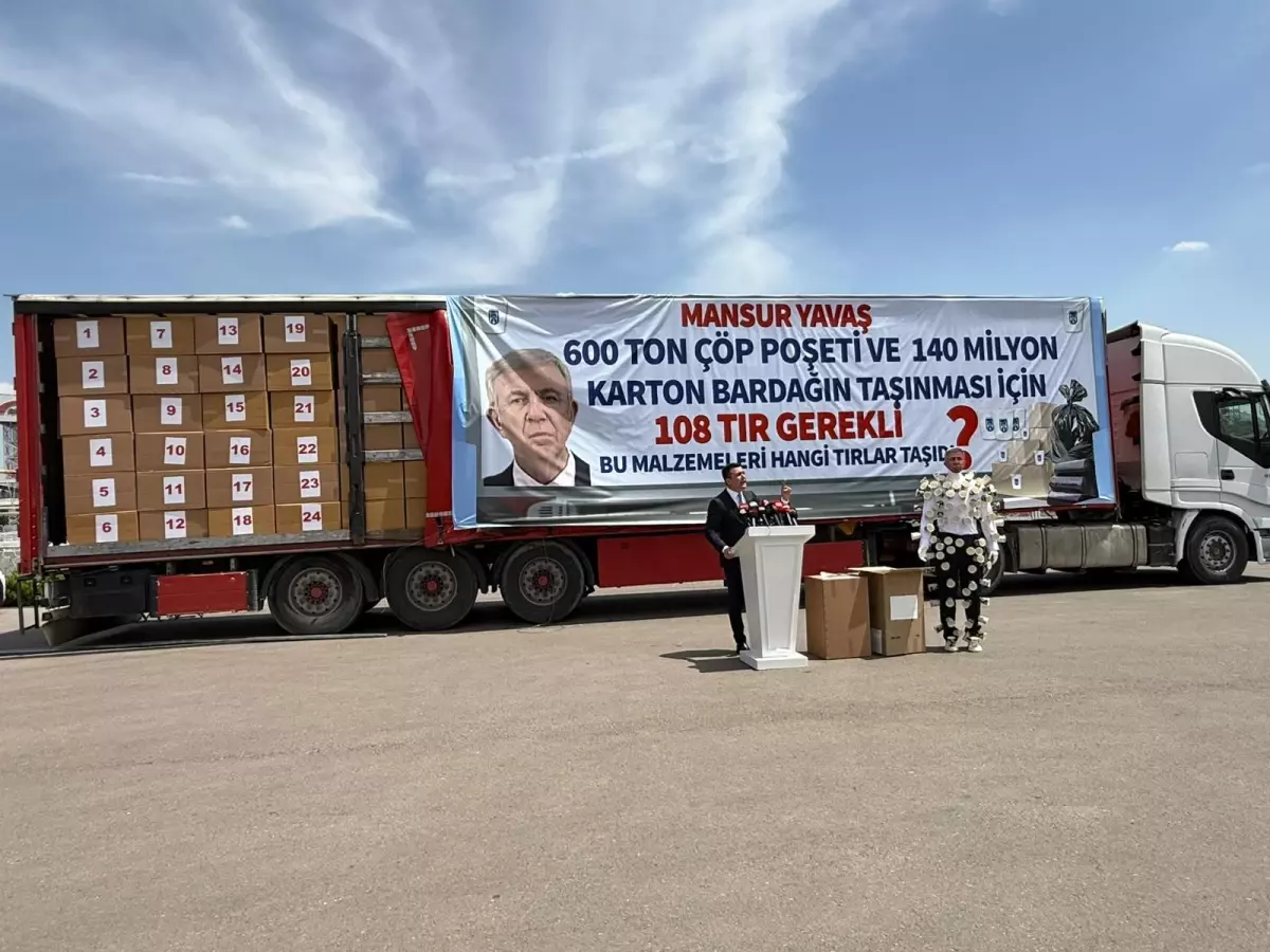 AK Partili Gökçek: 'Cenazelerde dururken arka tarafta vurgun yapıyorlar'