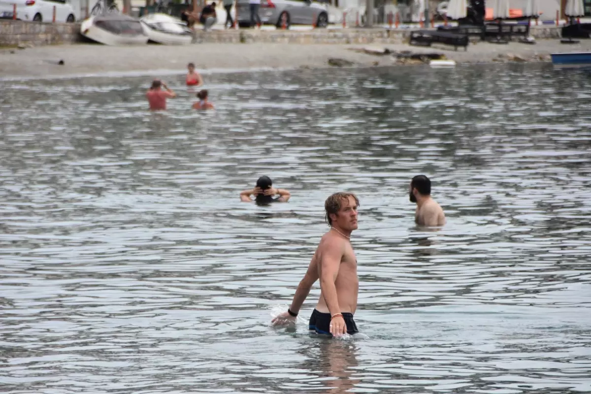 Bodrum'da Plajlar Doldu Taştı