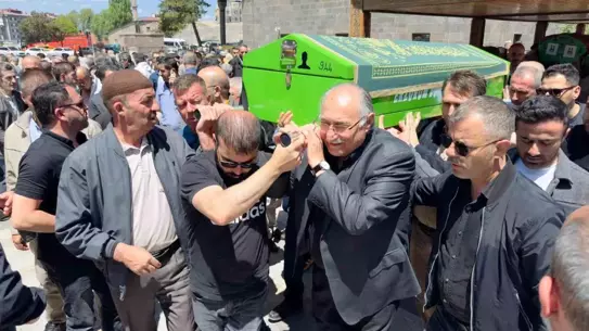 Emekli Eğitimci Birdal Yılmaz Hayatını Kaybetti