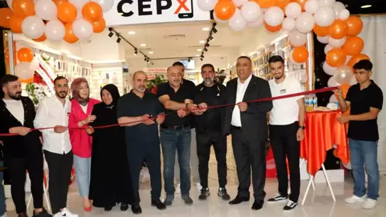 Van'da Yeni Telefon Mağazası Açıldı