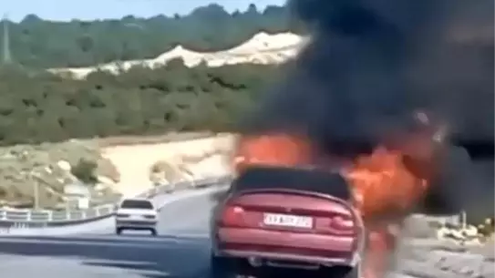 Mersin'de Otomobil Yangını