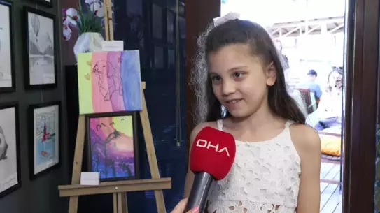 Sanat Dolu Sergi Üsküdar'da Açıldı