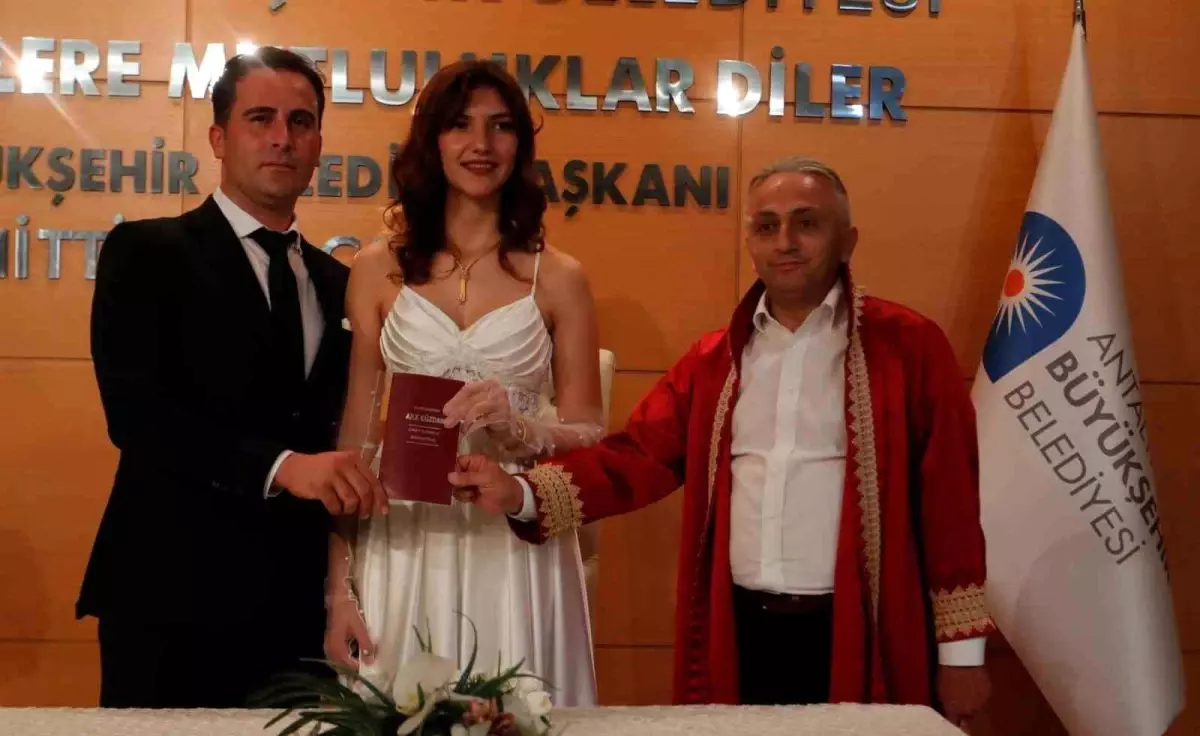 Antalya'da 25.05.2025 Tarihli Nikahlar Yoğun İlgi Gördü